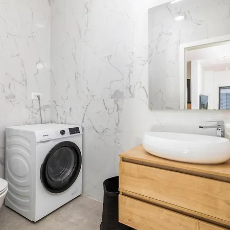 3 Bedroom In *