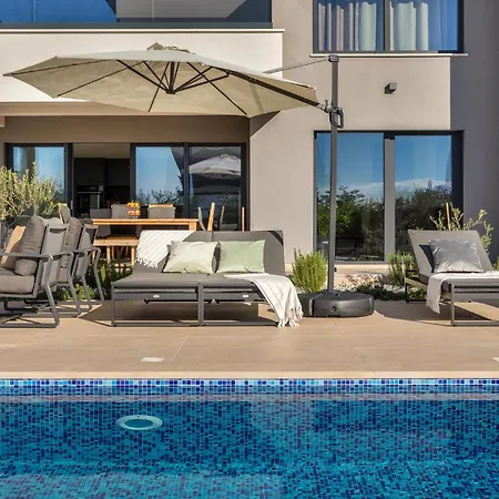 3 Bedroom In Holiday home
