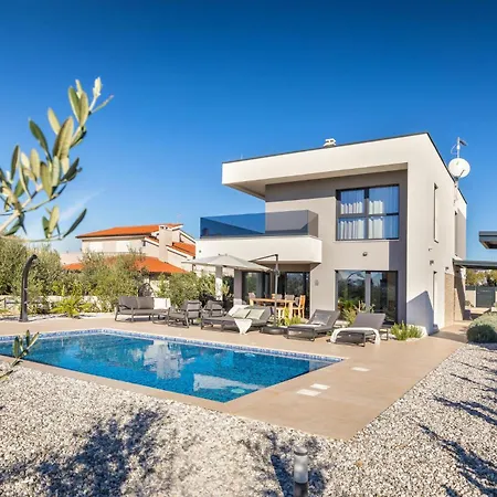 Holiday home 3 Bedroom In *